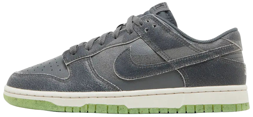2022 Nike Dunk Low SE "Halloween Caludron"