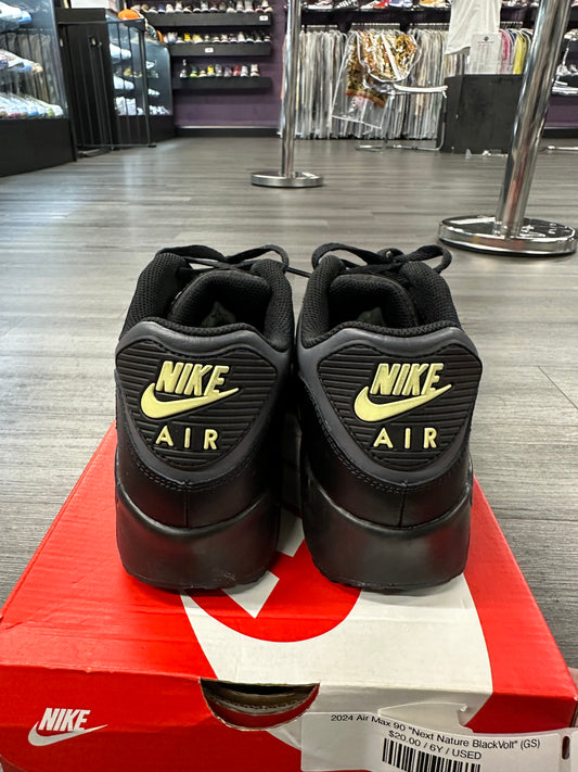 2019 Nike Air Max 90 "Next Nature Black Volt”