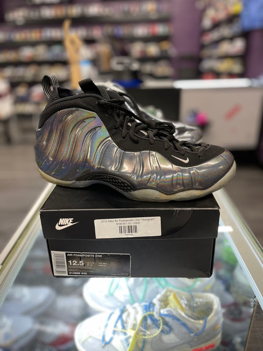 2015 Nike Air Foamposite One "Hologram"