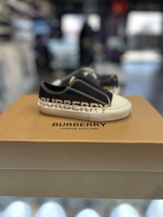 Burberry Slip-On Low Sneaker "Stripe Logo"
