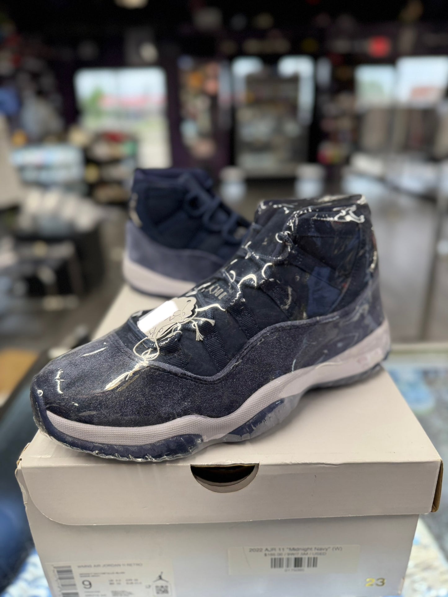 2022 Air Jordan Retro 11 "Midnight Navy" (W)