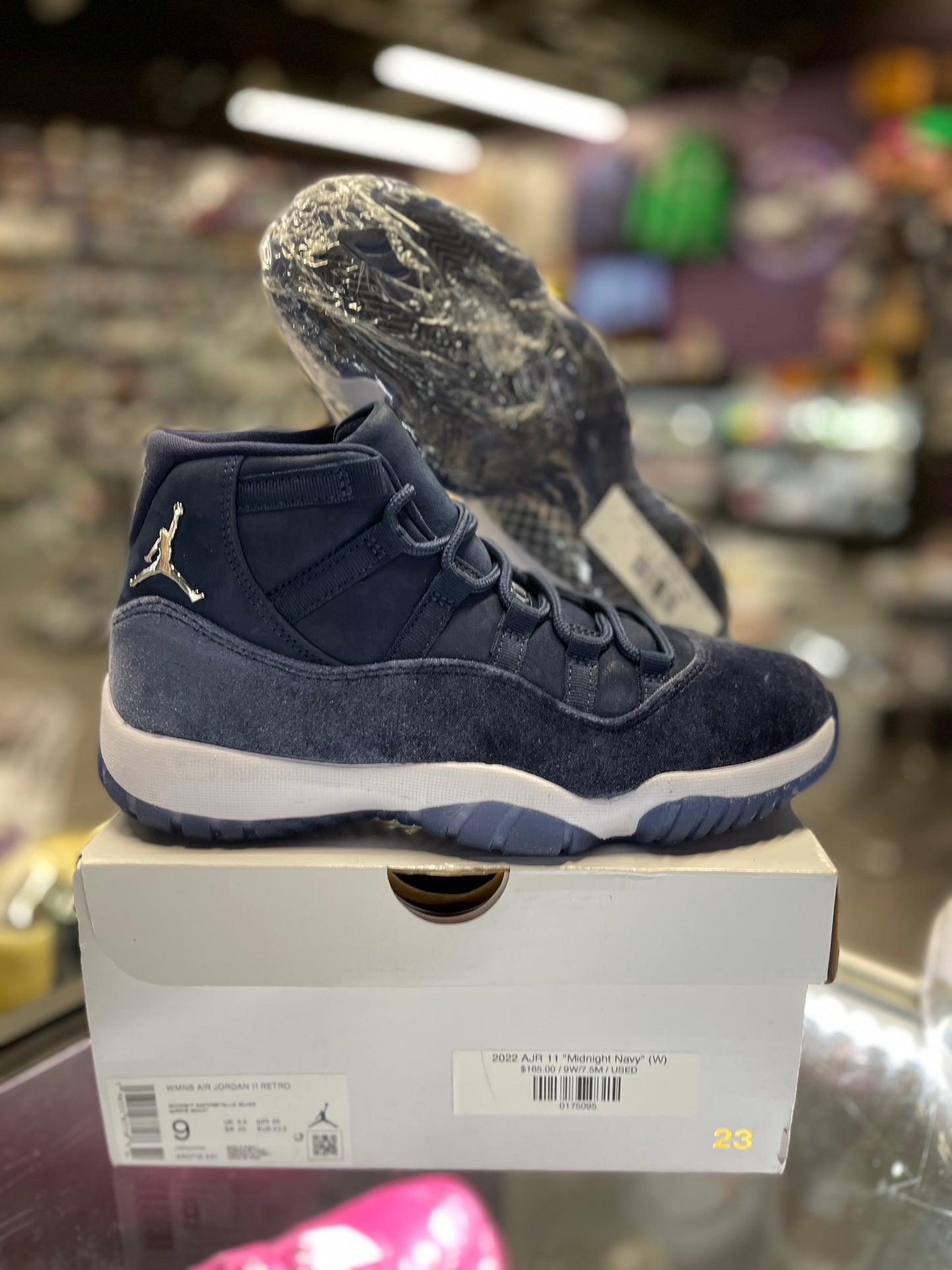 2022 Air Jordan Retro 11 "Midnight Navy" (W)