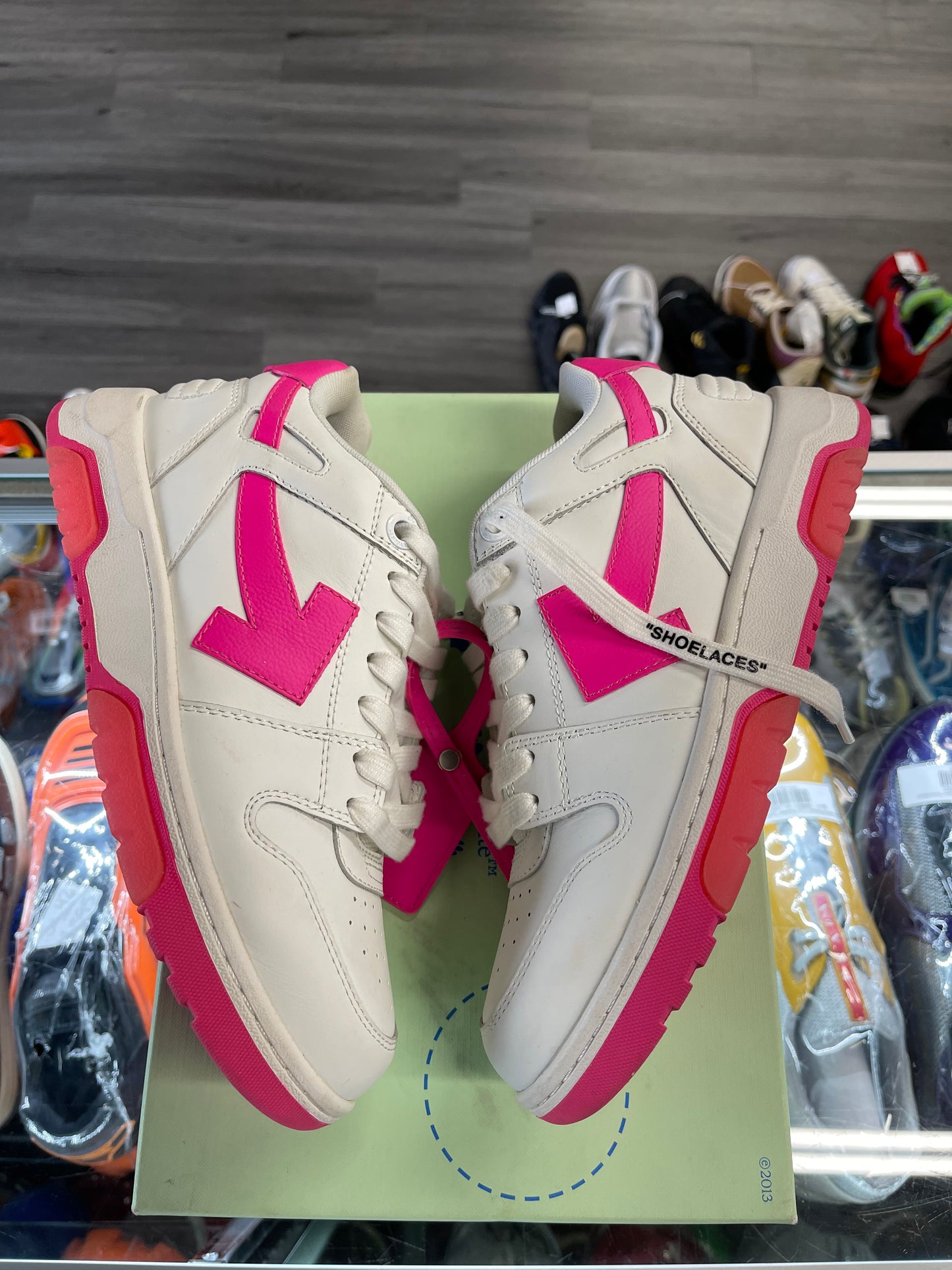 Off-White Out of Office "White/Pink"