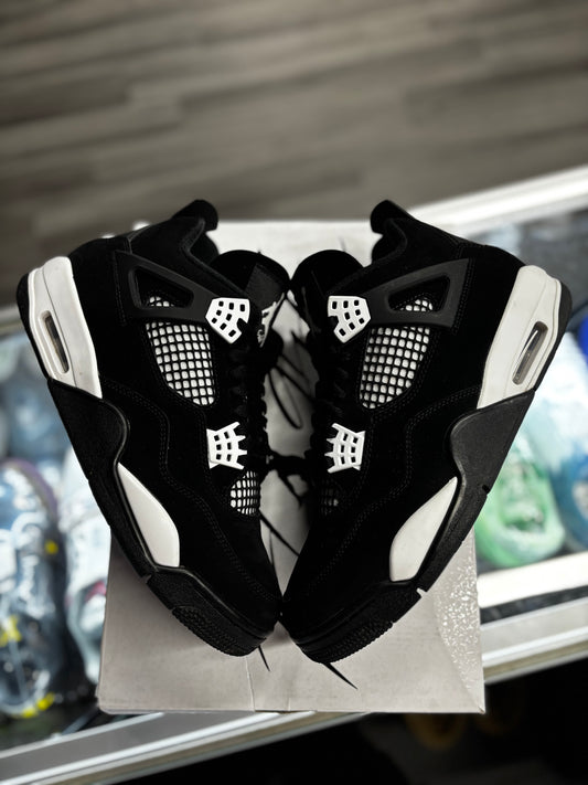 2024 Air Jordan Retro 4 "White Thunder"