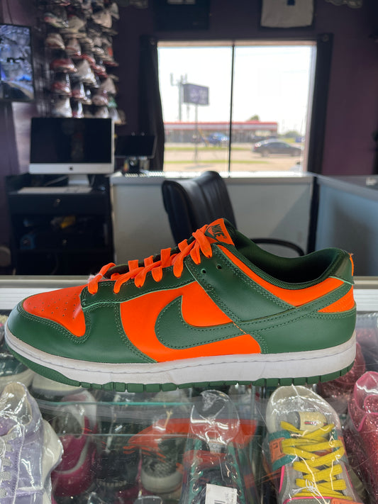 2022 Nike Dunk Low "Miami"