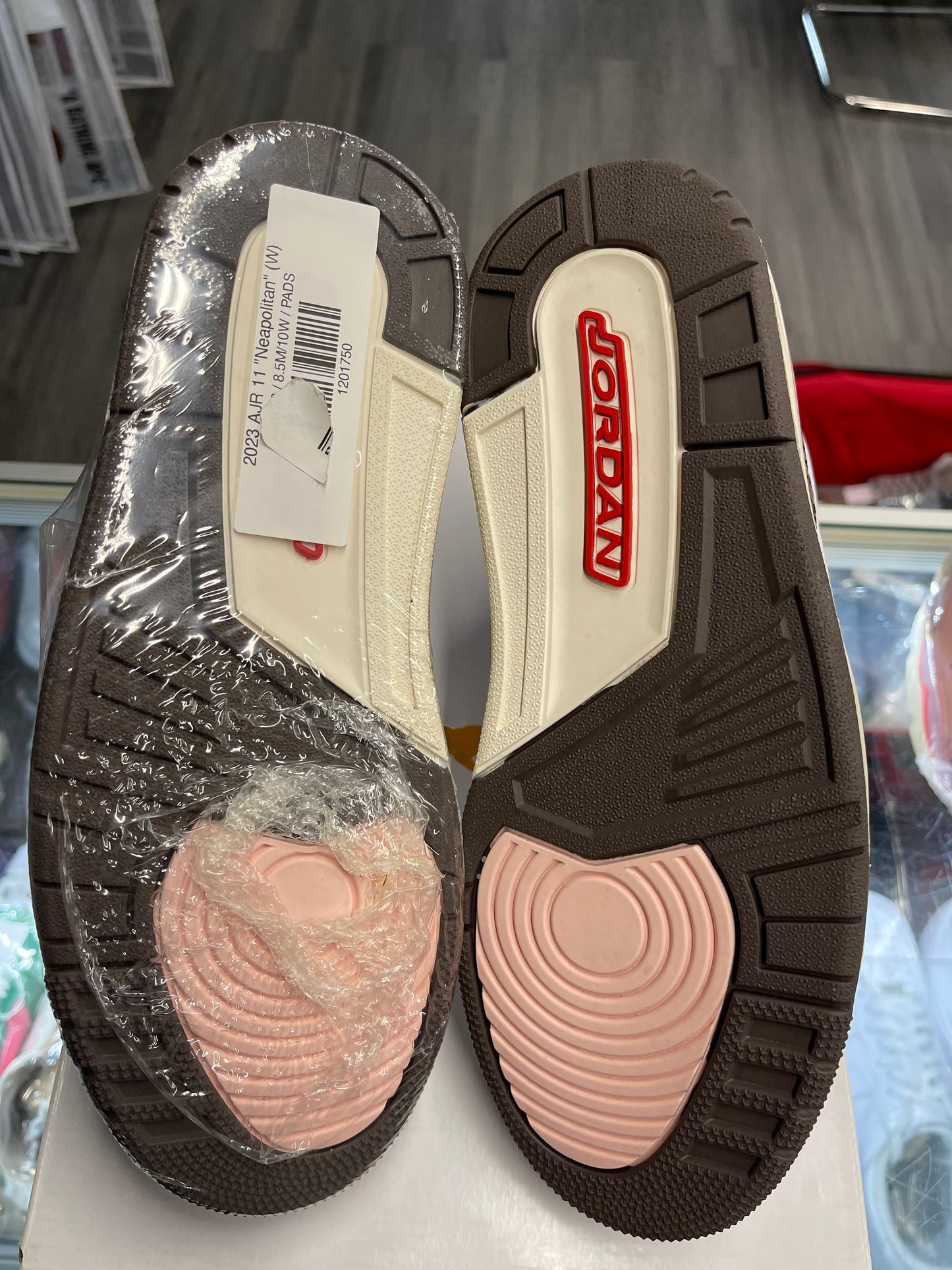 2022 AJR 3 "Neapolitan Dark Mocha" (W)