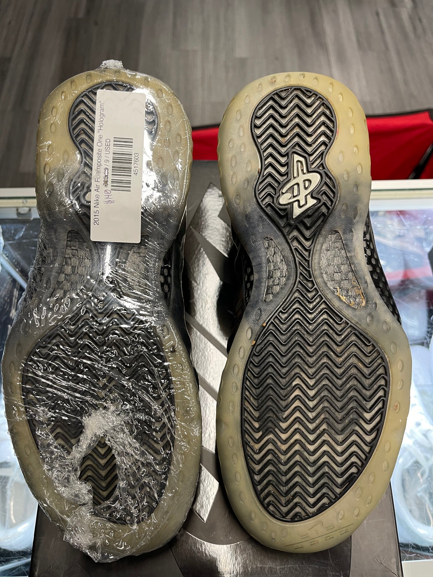 2015 Nike Air Foamposite One "Hologram"