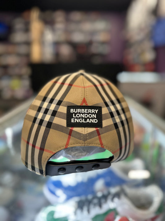 Burberry Snapback "All over print"