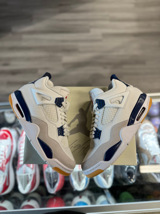2025 Air Jordan Retro 4 SB "Navy"