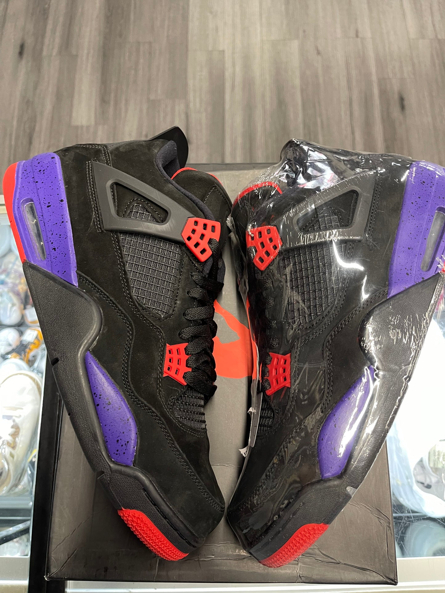 2018 Air Jordan Retro 4 "Raptors”
