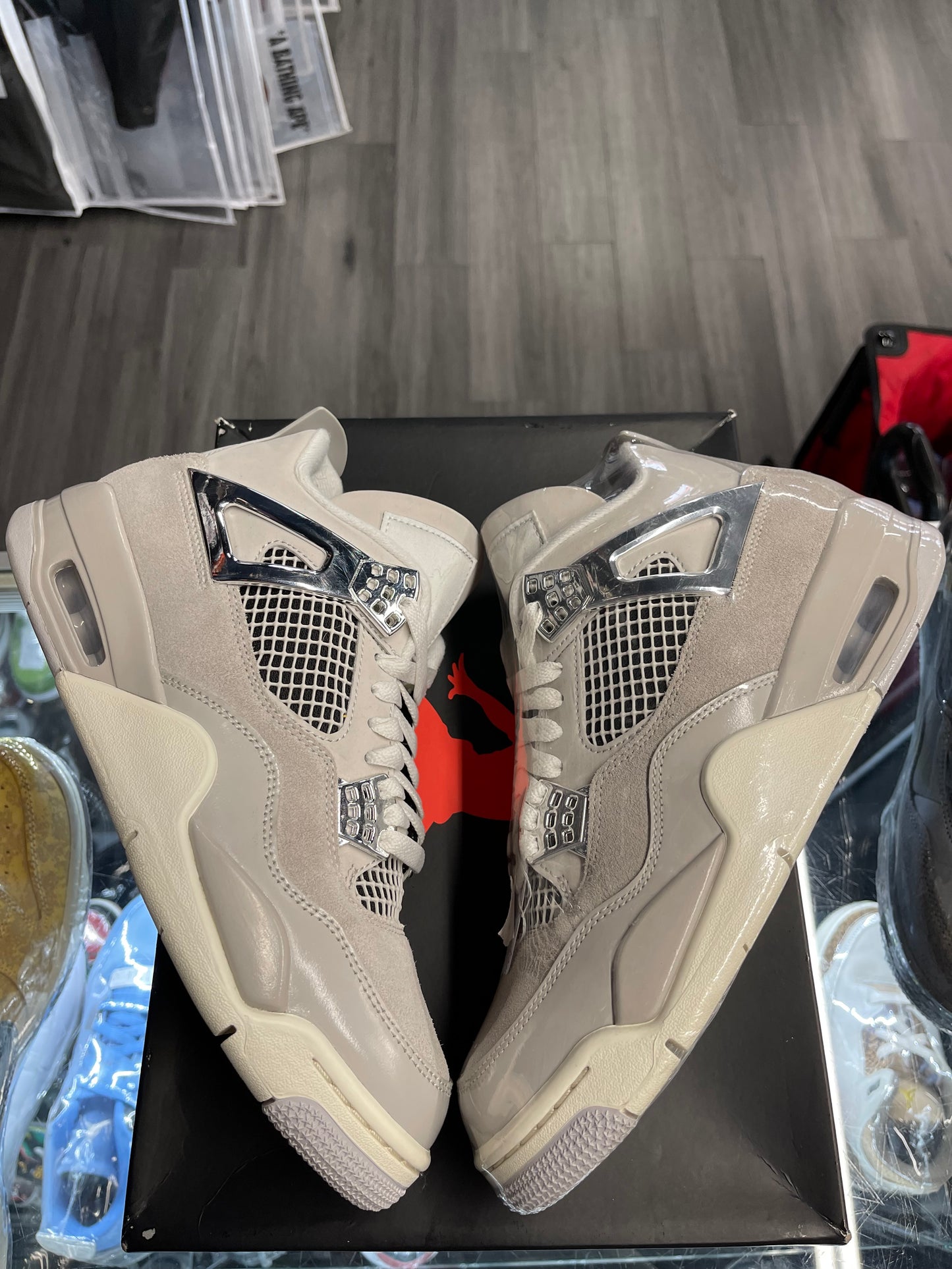 2023 Air Jordan Retro 4 "Frozen Moments" (W)