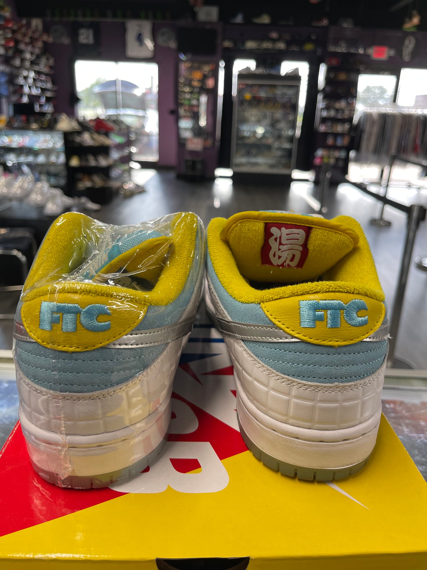 2021 Nike SB Dunk Low Pro "FTC Lagoon Pulse"