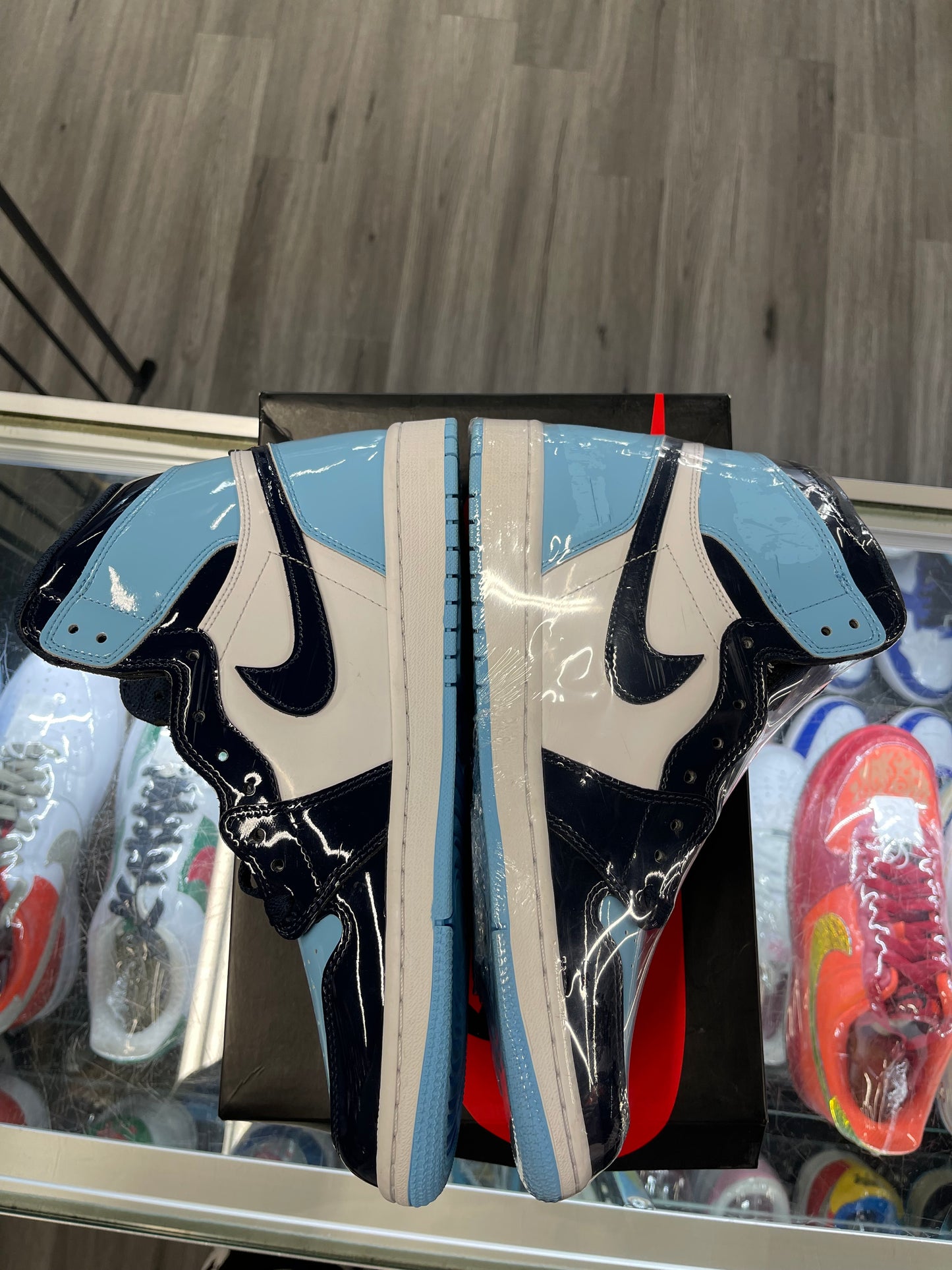 2019 Air Jordan Retro 1 High "UNC Patent" (W)