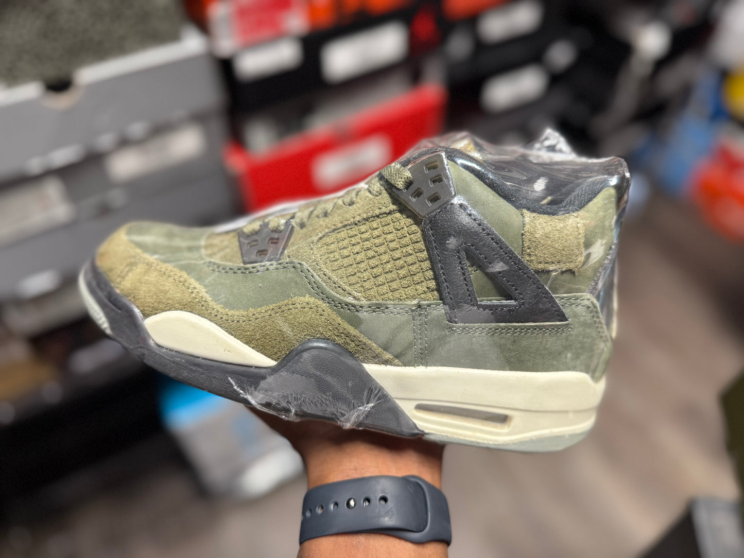2023 Air Jordan Retro 4 SE "Craft Medium Olive" (GS)