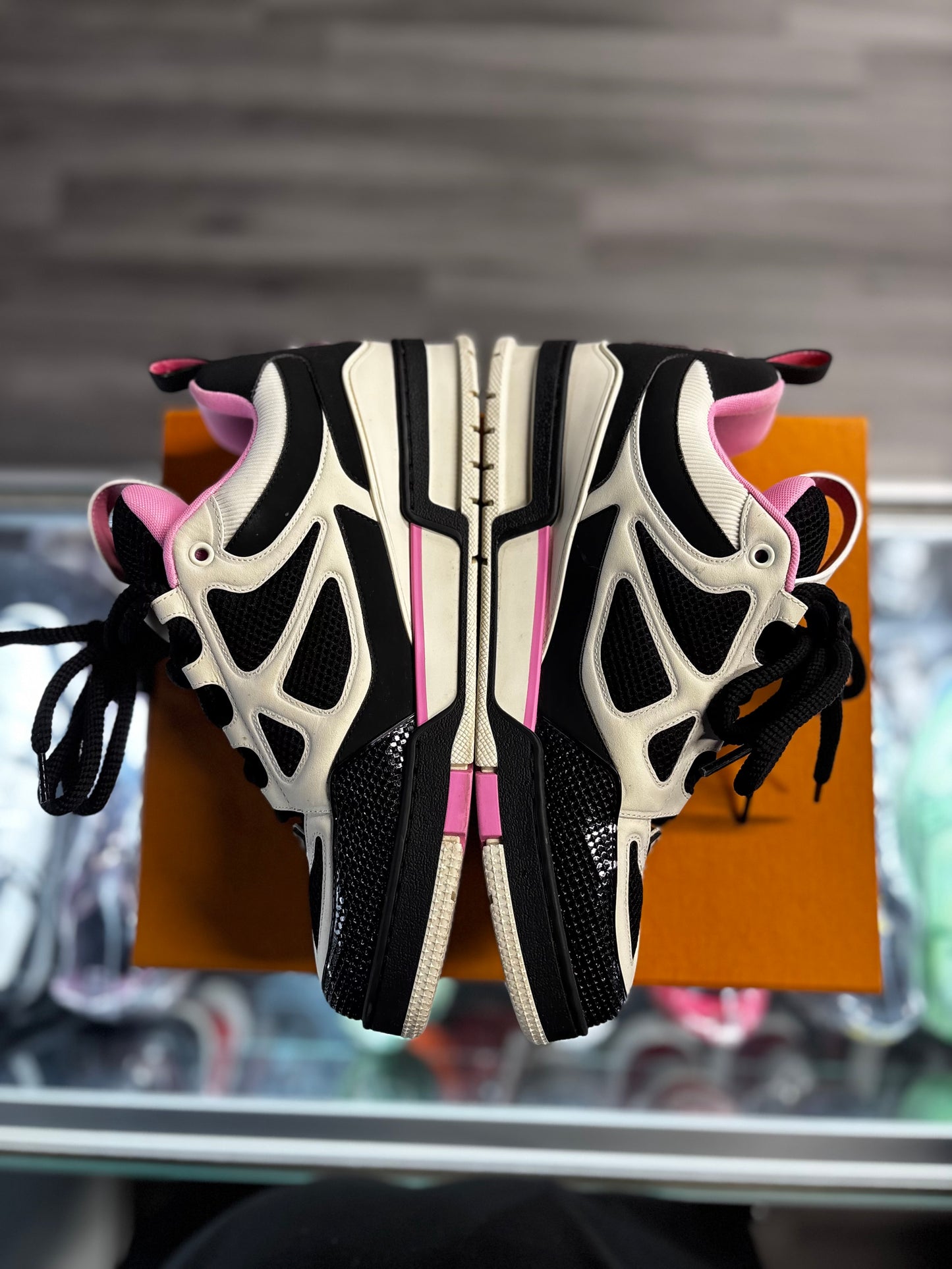 Louis Vuitton Skate "Black/Pink"