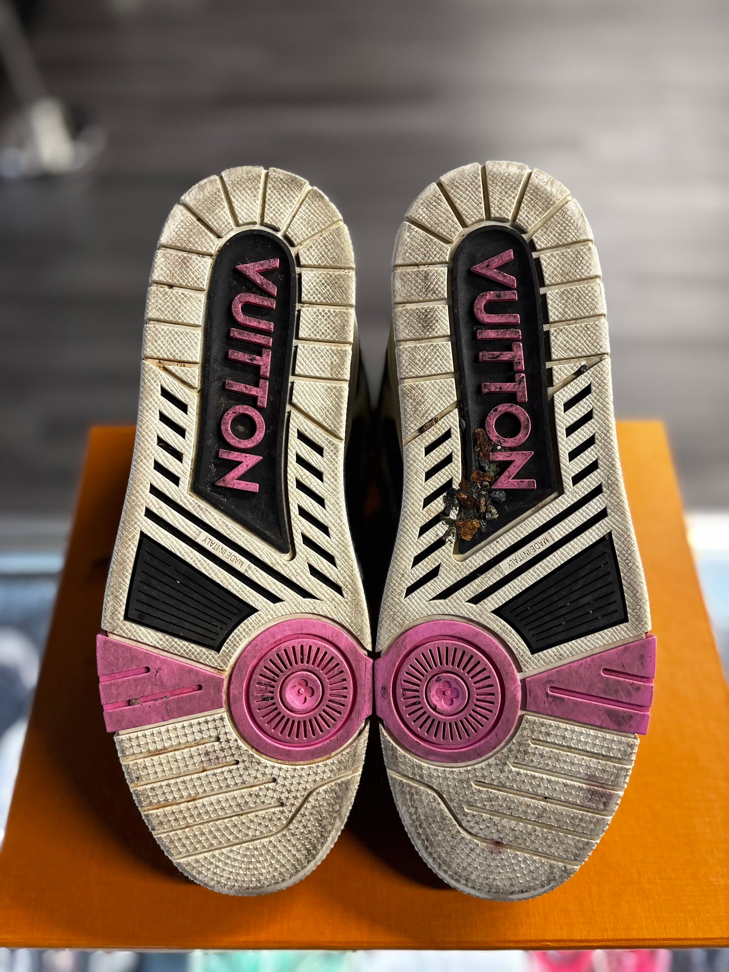 Louis Vuitton Skate "Black/Pink"