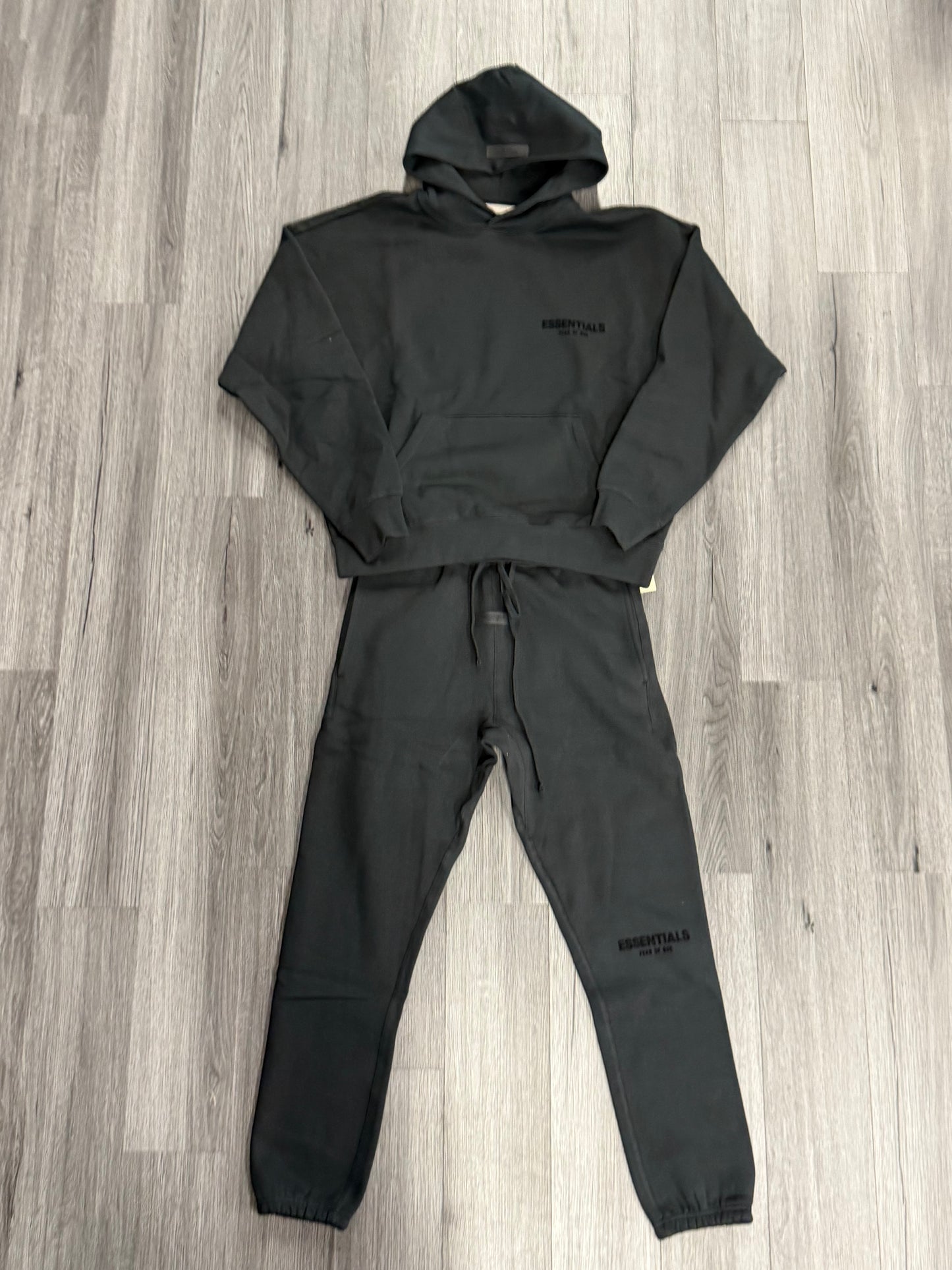 Essentials Set "Black"