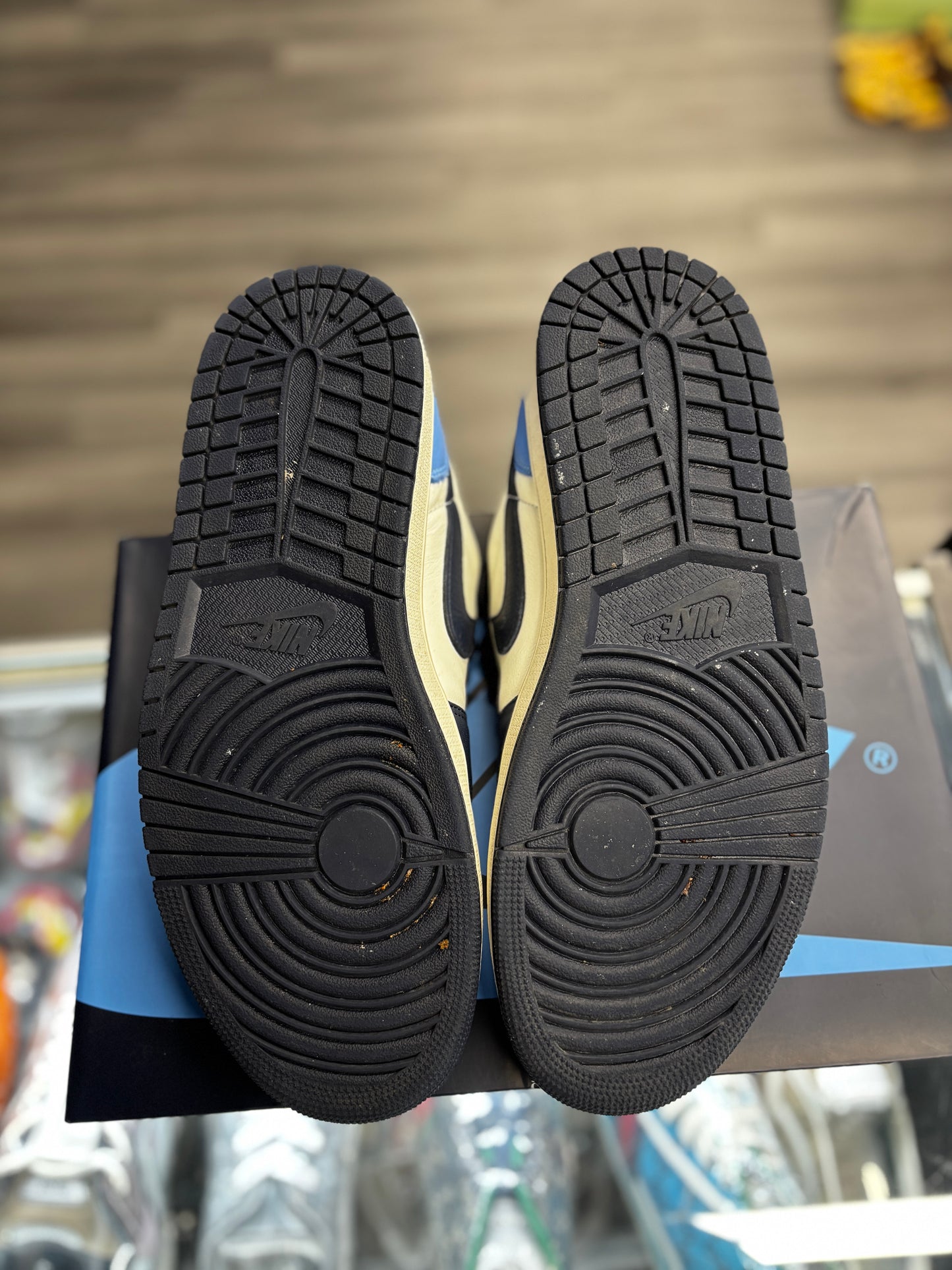 2025 Air Jordan Retro 1 Low "Obsidian UNC"