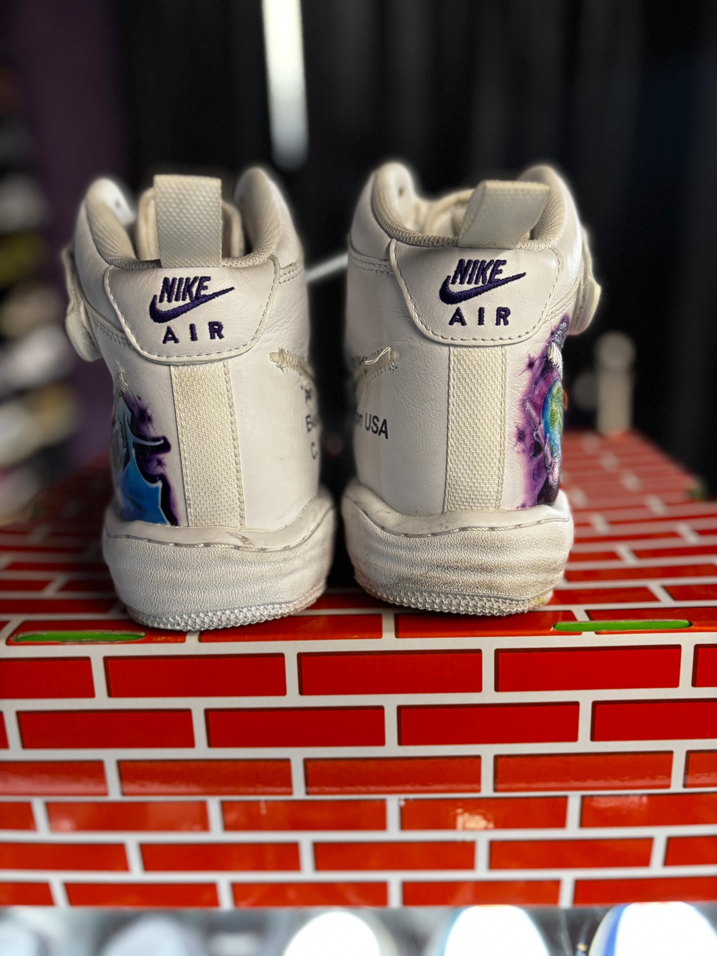 2023 Nike Off-White Air Force 1 Mid Leather "Graffiti"
