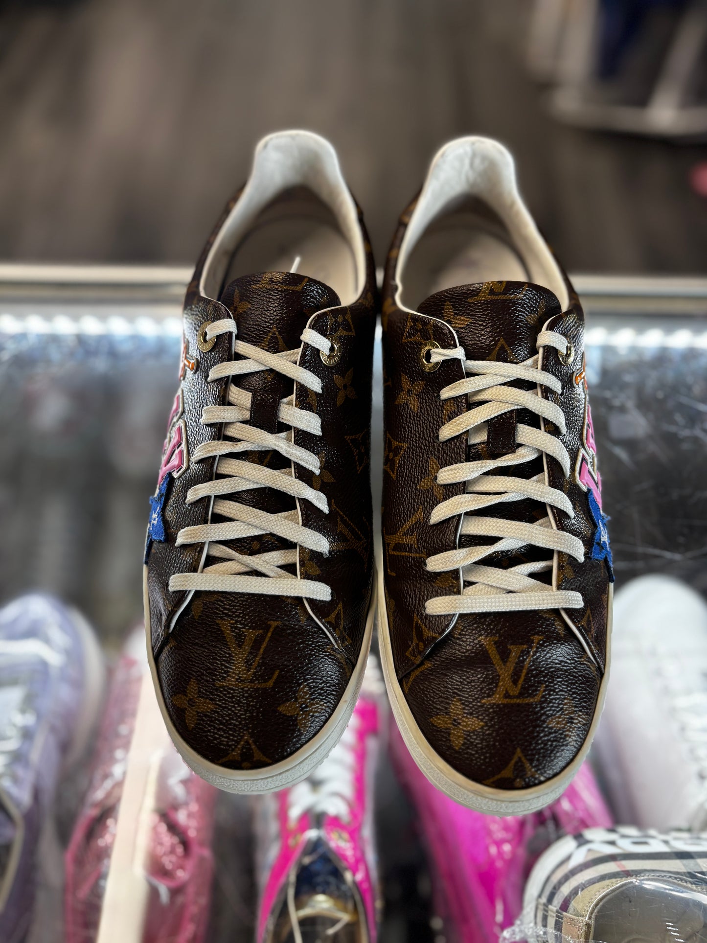 Louis Vuitton Front Row "Black Hearty"