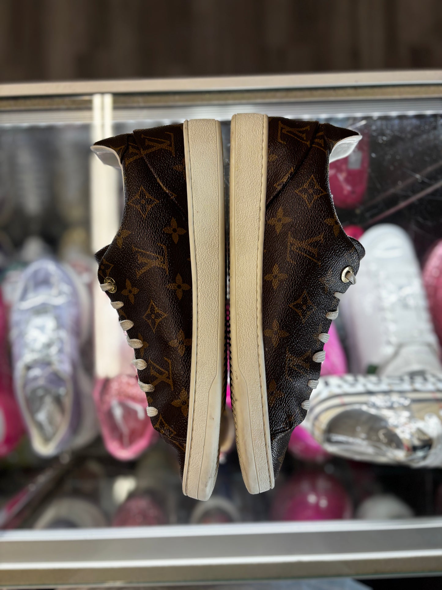 Louis Vuitton Front Row "Black Hearty"