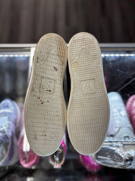 Louis Vuitton Front Row "Black Hearty"