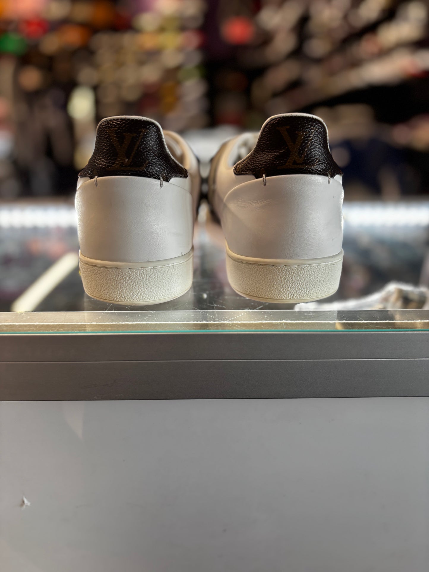 Louis Vuitton Front Row "White/Brown Monogram"