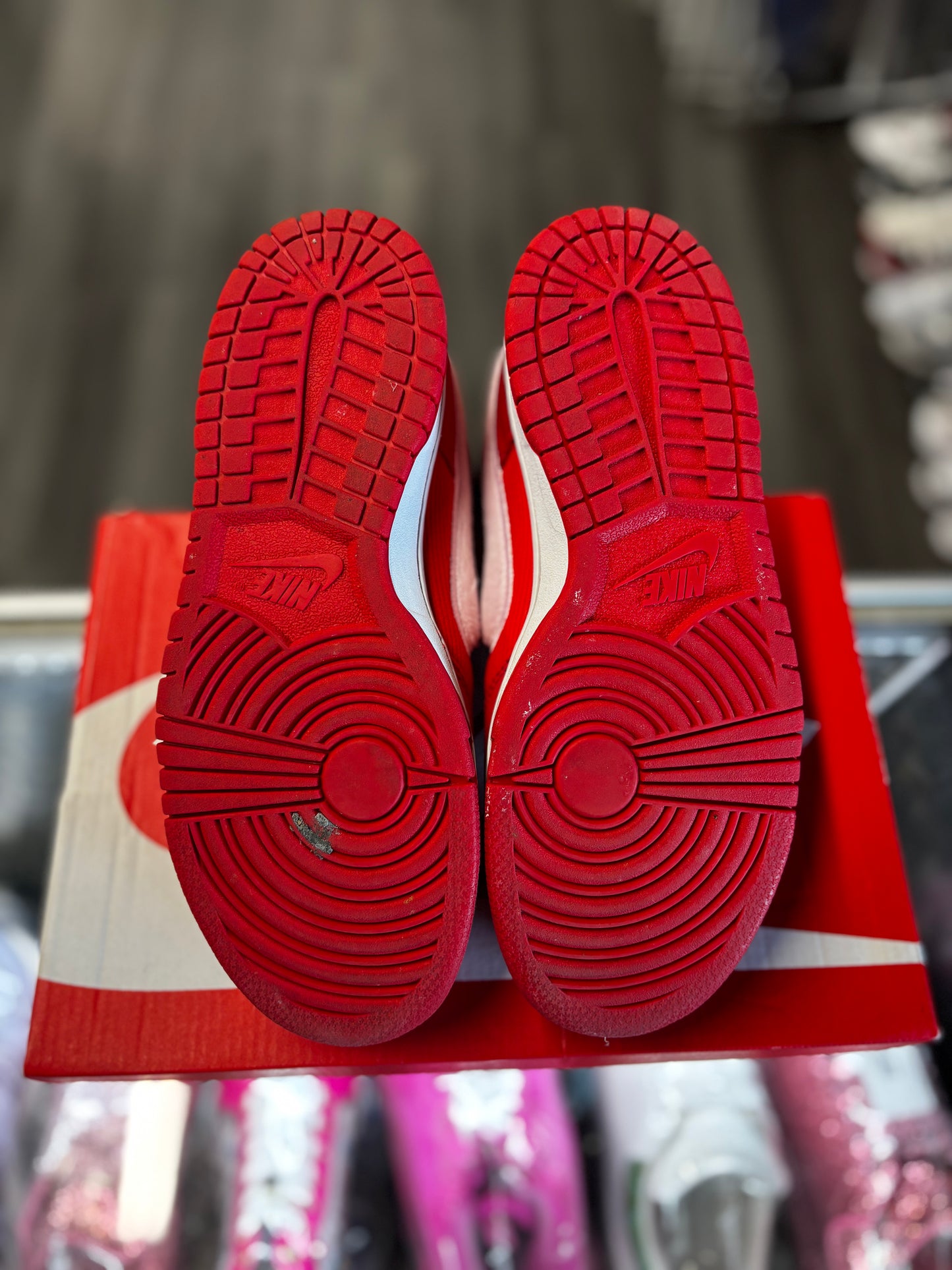 2024 Nike Dunk Low "Valentine's Day" (GS)