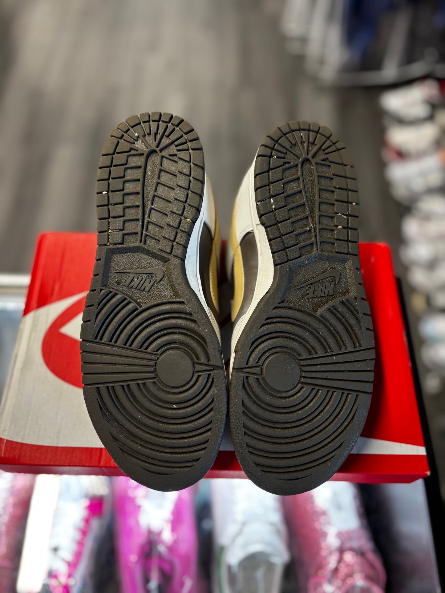 Nike Dunk Low "Ironstone Sesame" (GS)