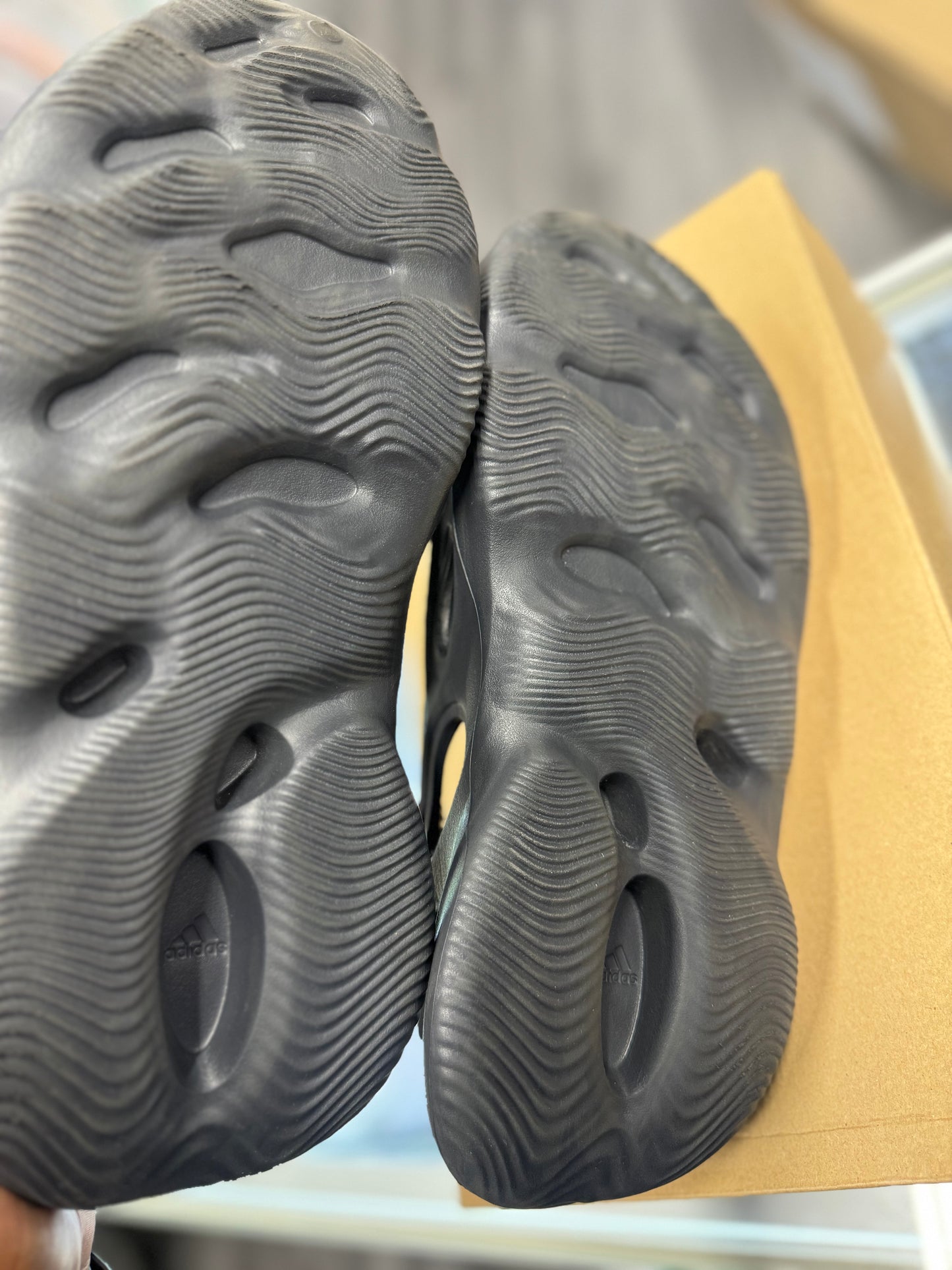 2022/2024 Adidas Yeezy Foam RNR "Onyx"
