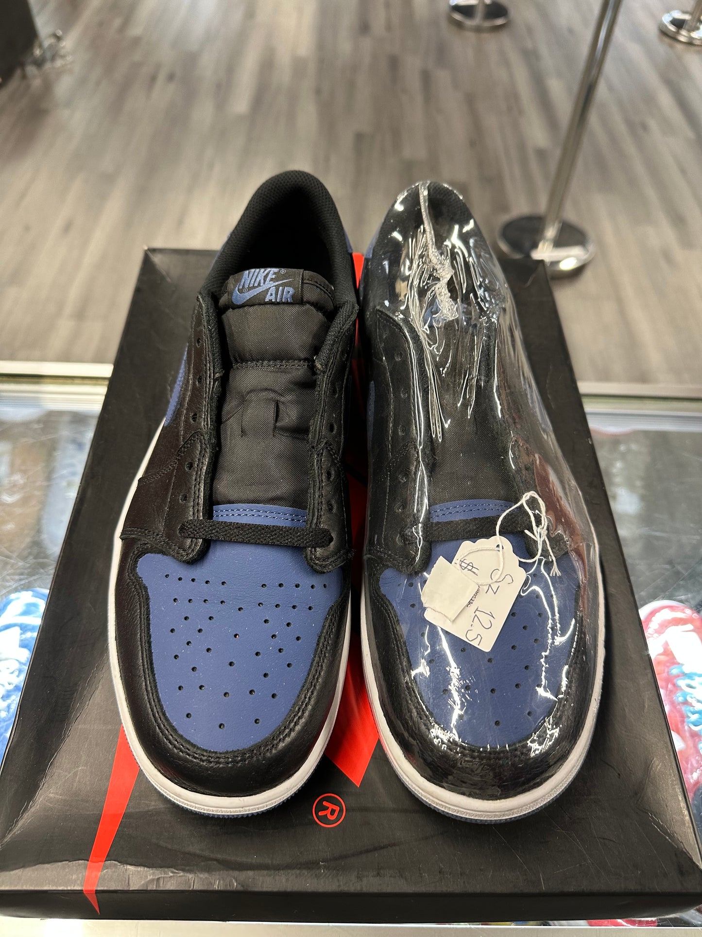 2022 Air Jordan Retro 1 Low OG "Mystic Navy"