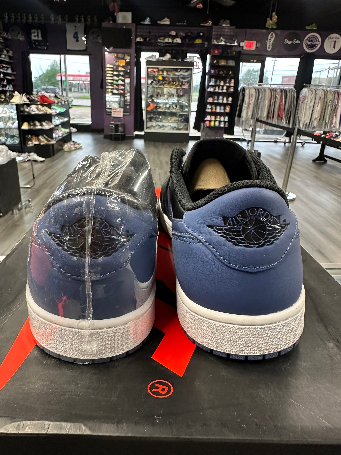 2022 Air Jordan Retro 1 Low OG "Mystic Navy"