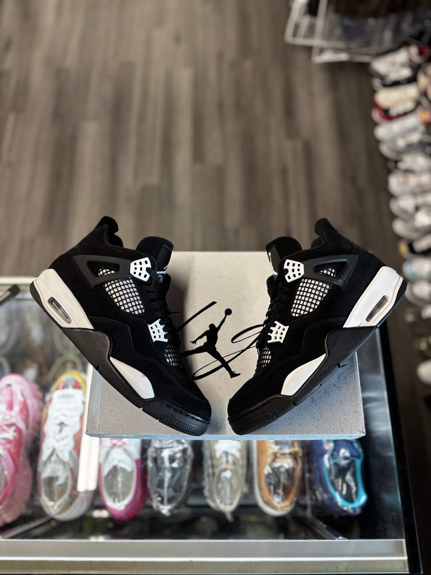 2024 Air Jordan Retro 4 "White Thunder"