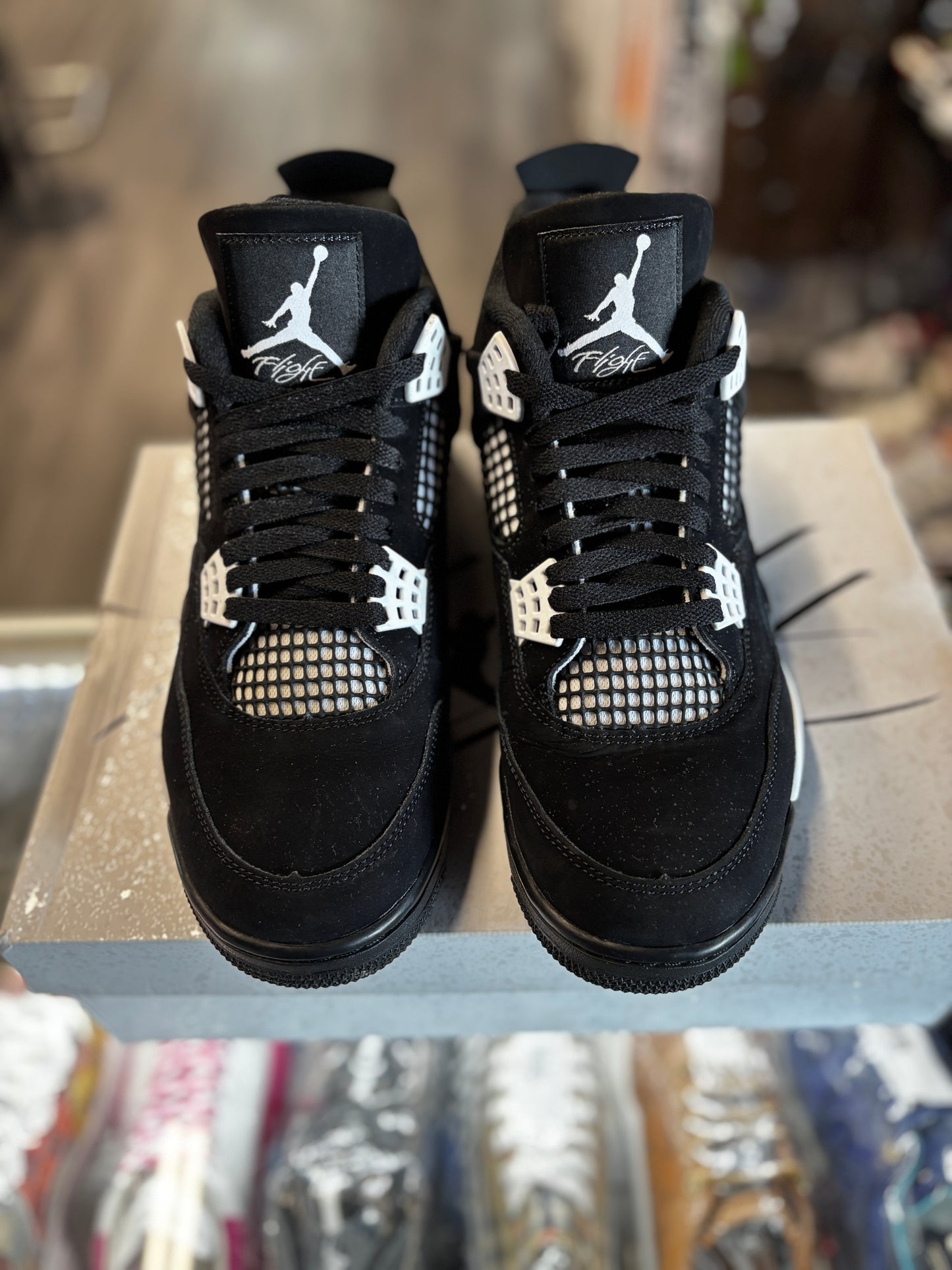 2024 Air Jordan Retro 4 "White Thunder"