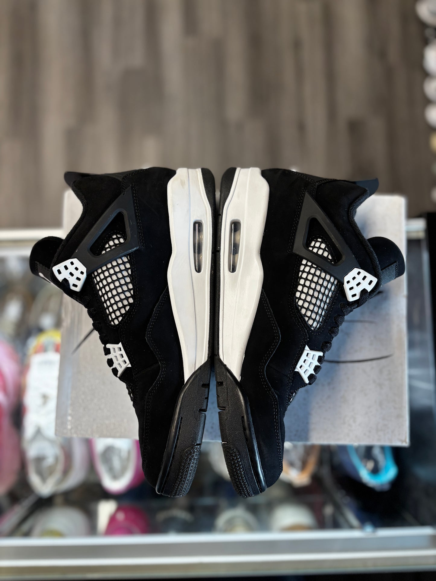 2024 Air Jordan Retro 4 "White Thunder"
