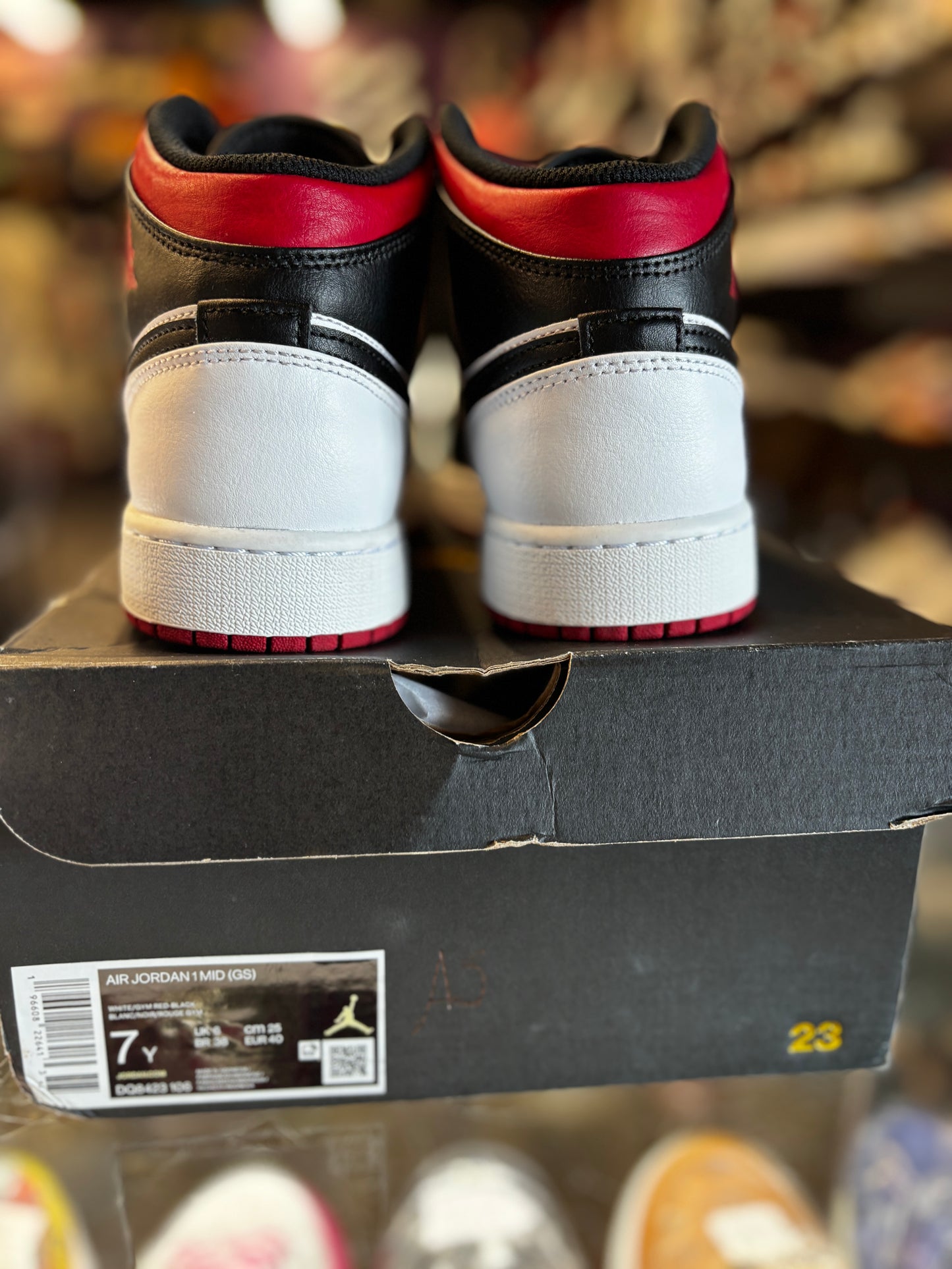 2023 Air Jordan Mid 1 "Gym Red Black Toe" (GS)