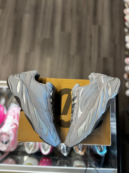 2019 Adidas Yeezy Boost 700 "Hospital Blue"