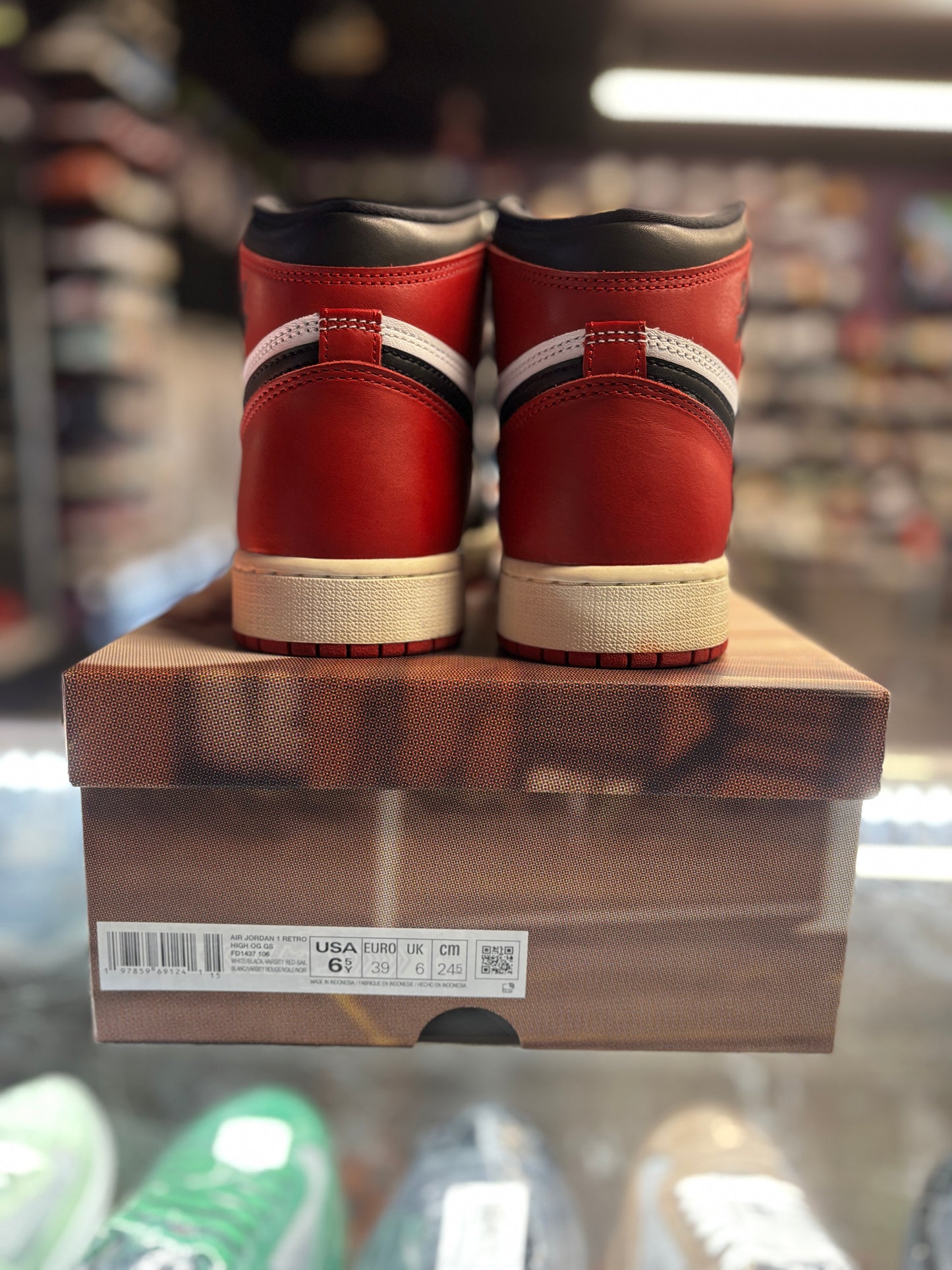 2025 Air Jordan Retro 1 High OG "Black Toe Reimagined" (GS)