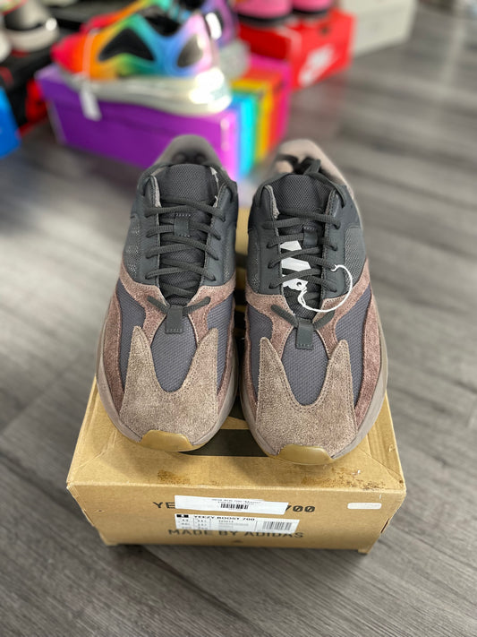 2018 AYB 700 "Mauve"