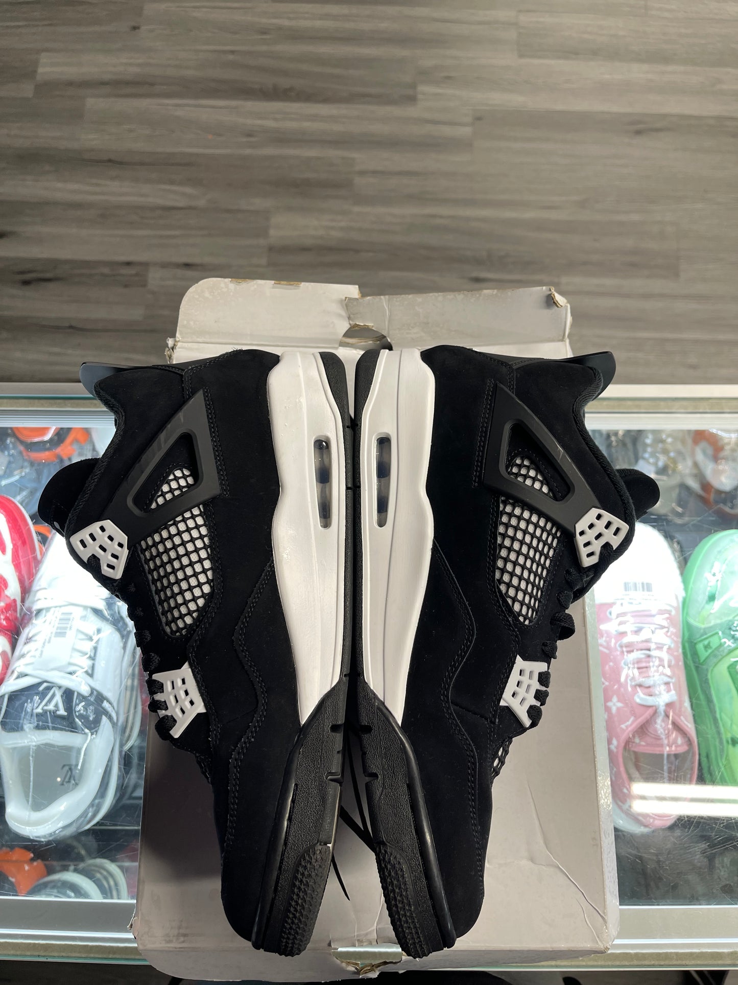 2024 Air Jordan Retro 4 "White Thunder"