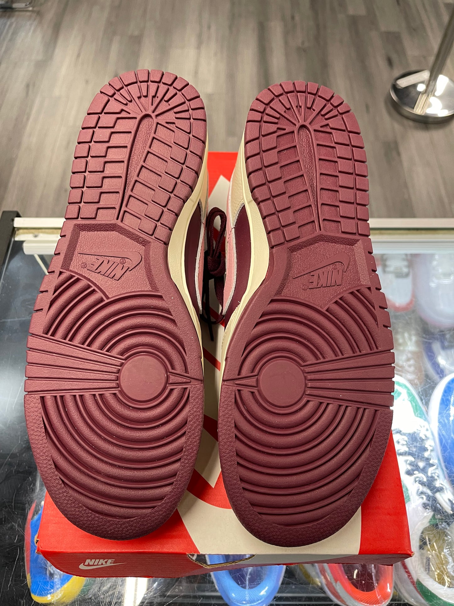 2023 Nike Dunk Low "Valentine's Day"