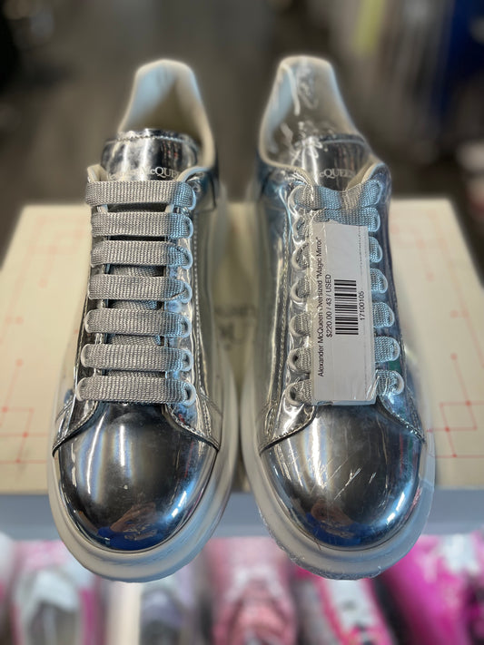 Alexander McQueen Oversized "Magic Mirror"