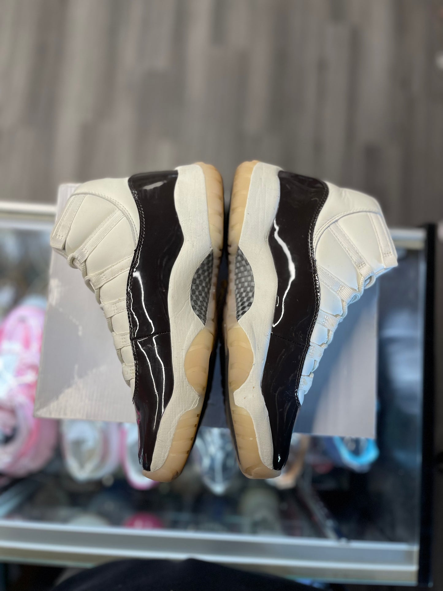2023 Air Jordan Retro 11 "Neapolitan" (W)