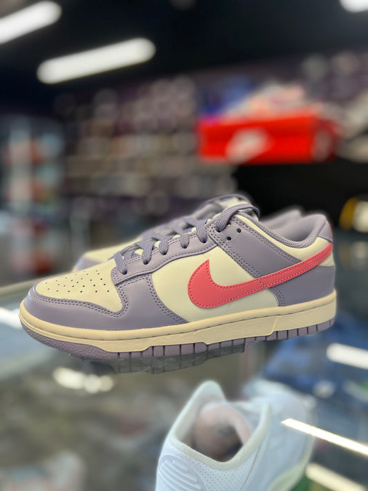 2023 Nike Dunk Low "Indigo Haze" (W)