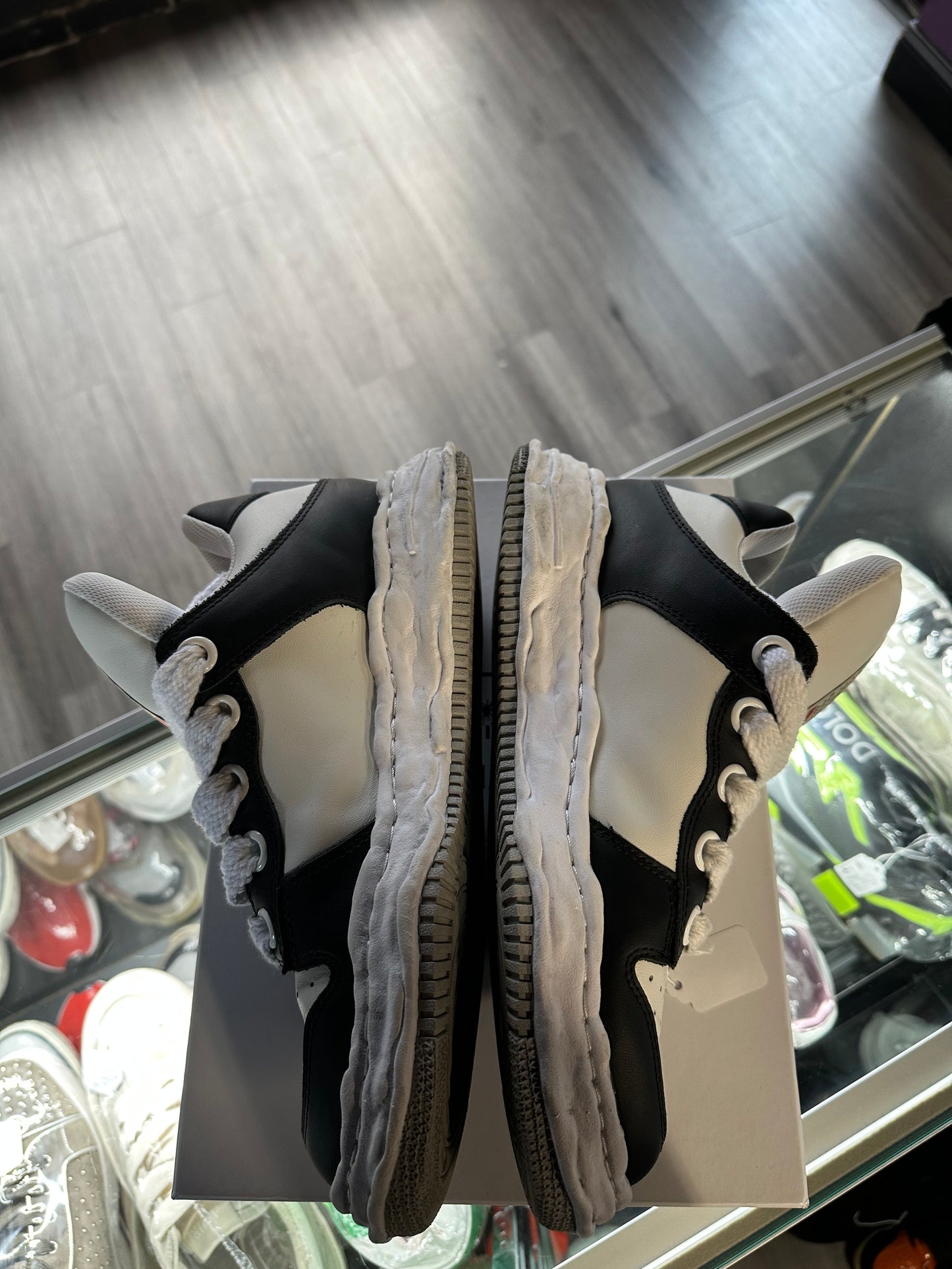 Maison Mihara Yasuhiro Low Wayne "Black/White"