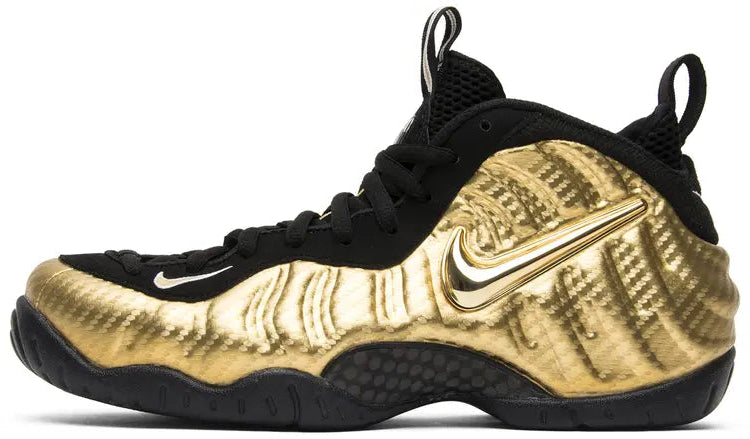 2017 Nike Air Foamposite "Metallic Gold"