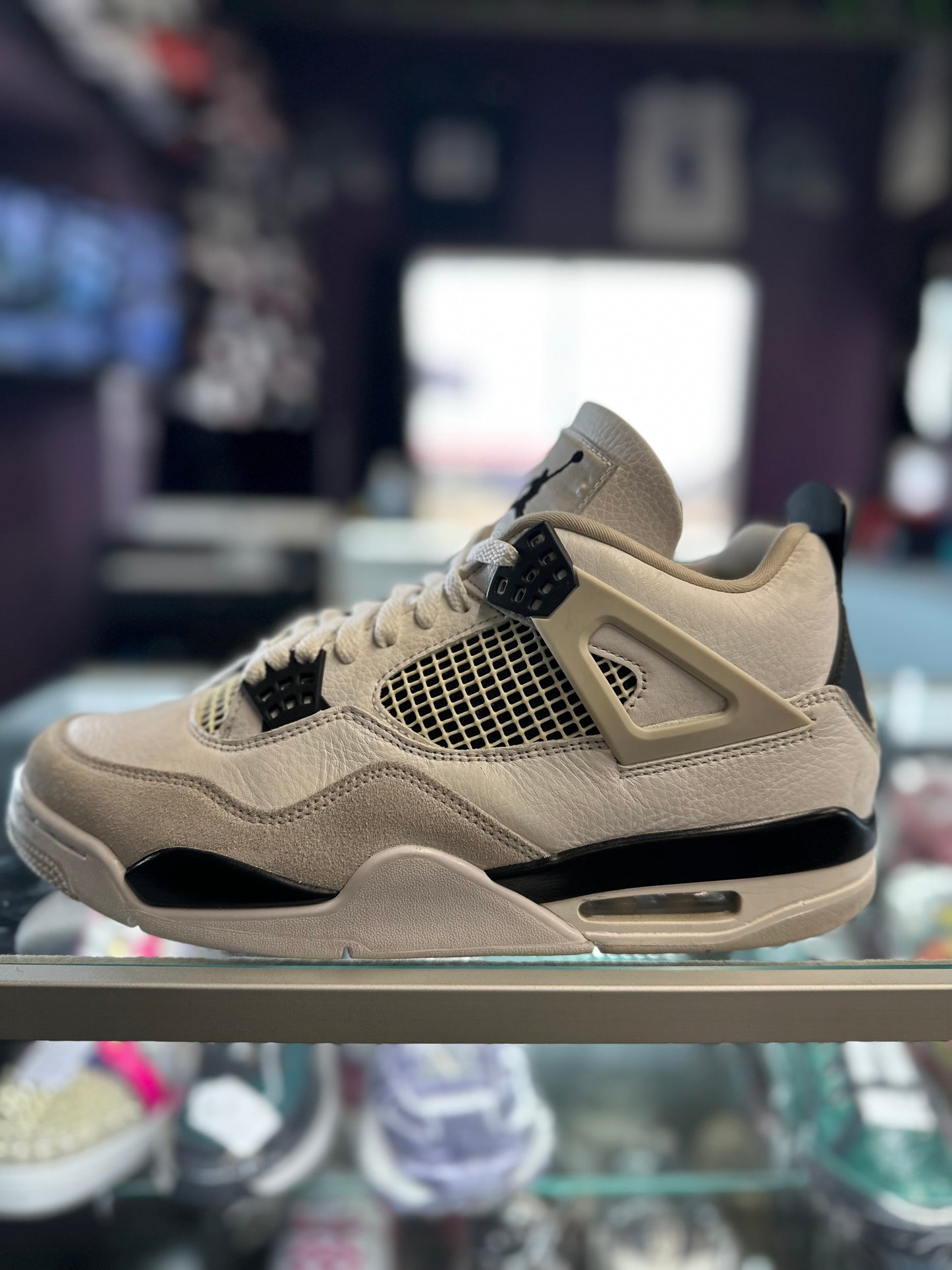 2022 Air Jordan Rertro 4 "Military Black"