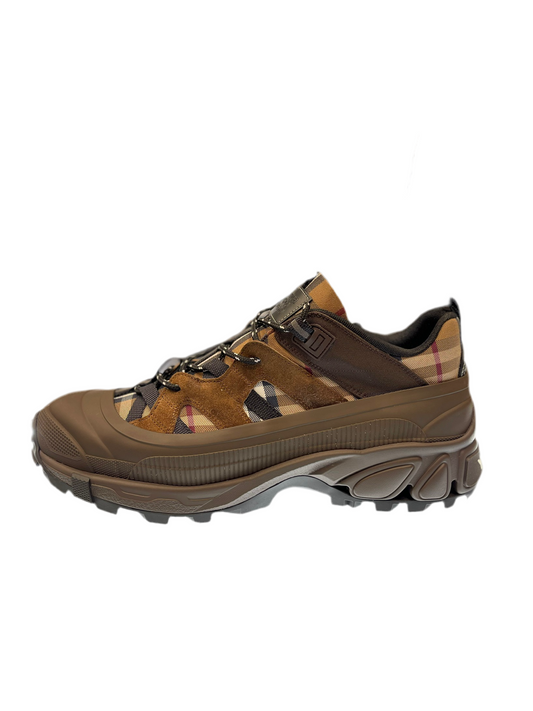 Burberry Chunky Sneaker "Brown"