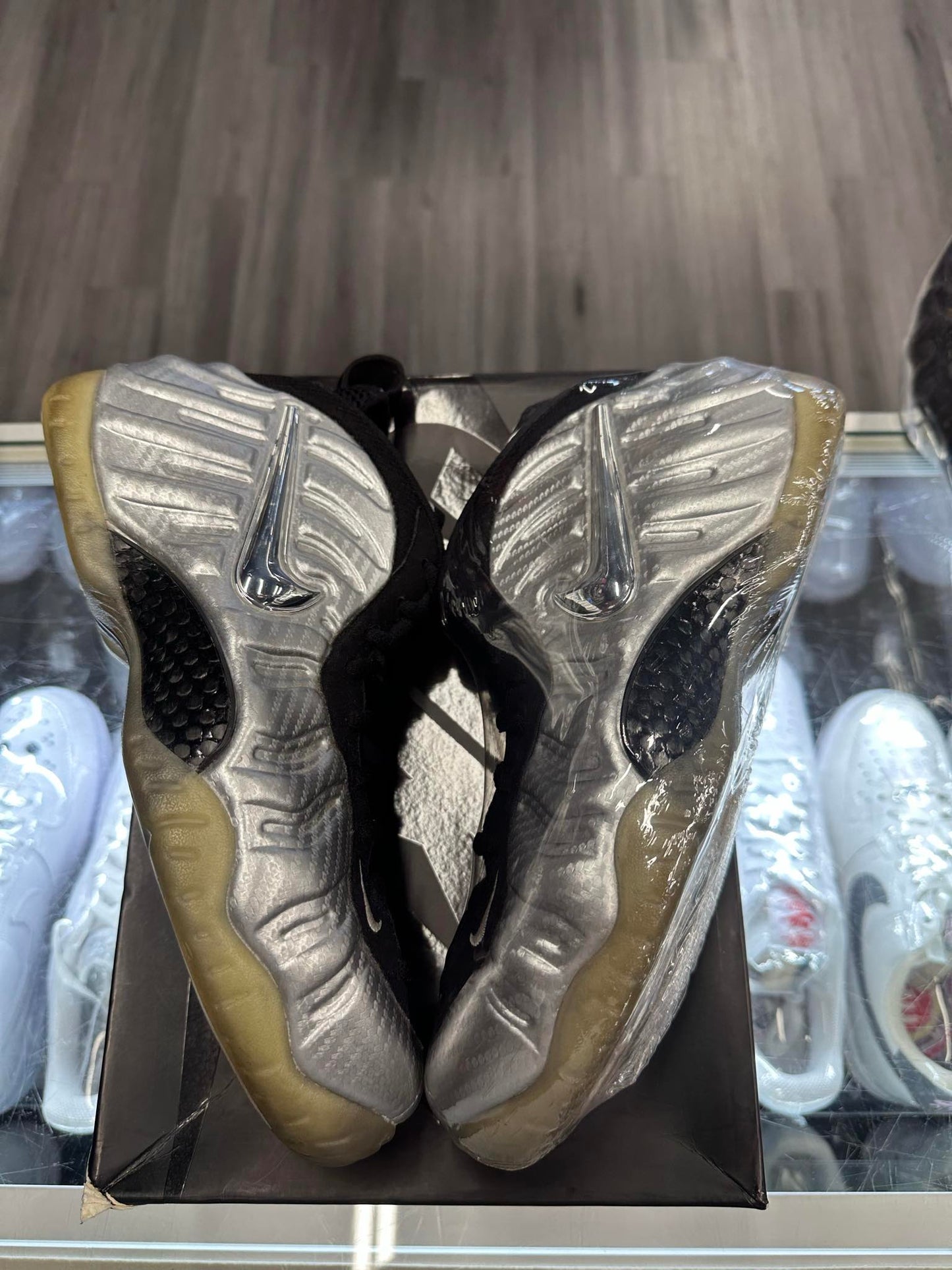 2017 Nike Air Foamposite Pro "Silver Surfer"