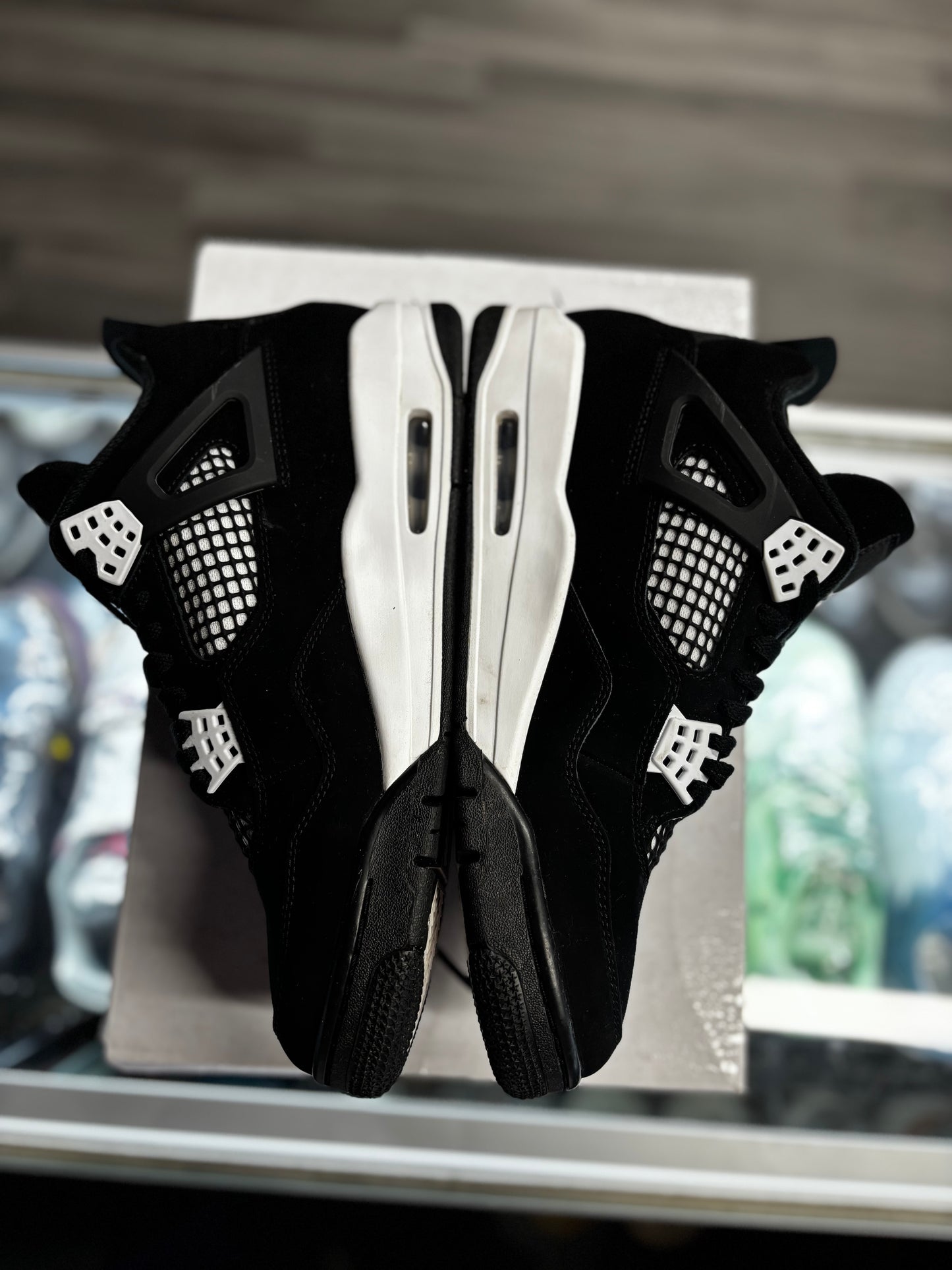 2024 Air Jordan Retro 4 "White Thunder"